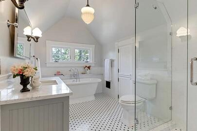 Choosing Between a Tub, Shower, or Both